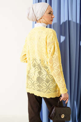 Çiçek Örgülü Düğmeli Triko Hırka Sarı - Hırka
