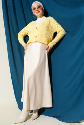 Çiçek Örgülü Düğmeli Triko Hırka Sarı - Hırka