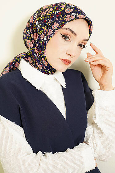 Çiçek Süslemeli Eşarp Lacivert Pembe - Başörtüsü