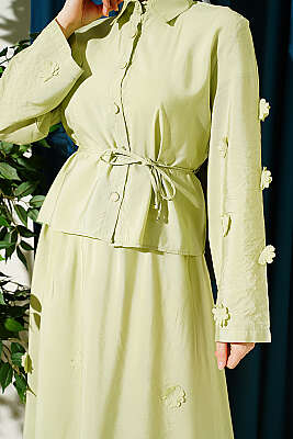 Çiçek Süslemeli Etekli İkili Takım Çağla Yeşili - İkili Takım