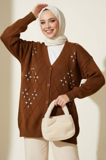 Çiçekli Baklava Desenli Triko Hırka Kahve - Hırka