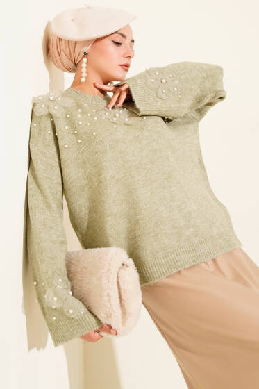 Çiçekli İnci İşlemeli Triko Kazak Çağla Yeşili - Triko Kazak