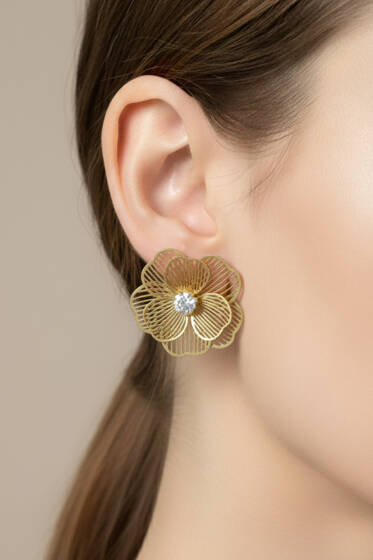 Çiçekli Kalp Taşlı Küpe Gold - Küpe