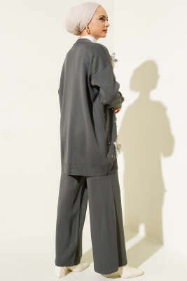 Çiçekli Taşlı Hırkalı Triko İkili Takım Nefti - Triko İkili Takım