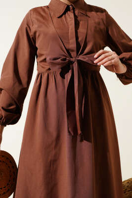 Çift Bağlamalı Düğmeli Elbise Kahve - Tesettür Elbise