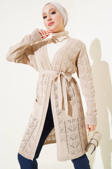 Çift Cepli Delikli Kuşaklı Triko Hırka Bej - Hırka