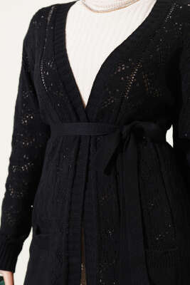 Çift Cepli Delikli Kuşaklı Triko Hırka Siyah - Triko Hırka