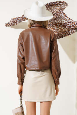 Çift Cepli Deri Crop Ceket Taba - Kadın Giyim Modelleri