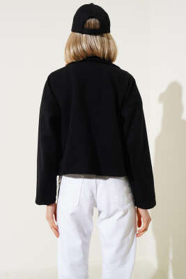 Çift Cepli Düğmeli Kısa Ceket Siyah - Kadın Giyim Modelleri