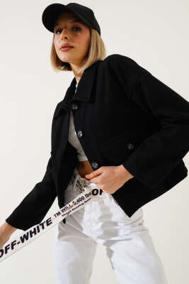 Çift Cepli Düğmeli Kısa Ceket Siyah - Kadın Giyim Modelleri