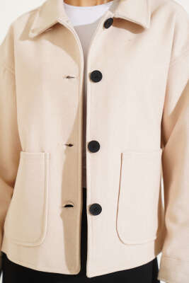 Çift Cepli Kısa Kaşe Ceket Bej - Kadın Giyim Modelleri