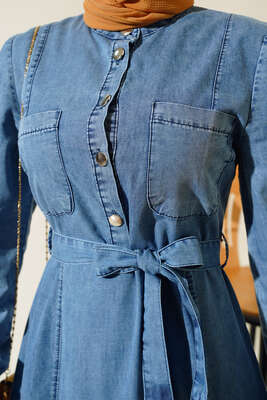 Çift Cepli Kuşaklı Kot Elbise Kot Mavisi - Tesettür Elbise