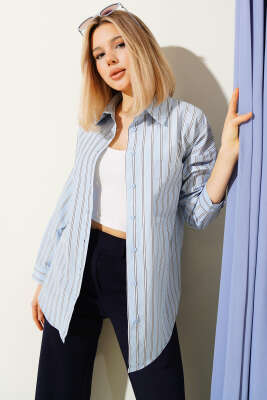 Çift Çizgili Sırt Düğmeli Gömlek Mavi - LUSTRİN
