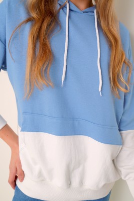 Çift Renkli Kapüşonlu Mavi Sweatshirt - Kadın Giyim Modelleri