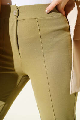 Çımalı Boru Paça Pantolon Çağla Yeşili - Pantolon