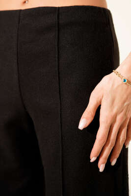 Çımalı Geniş Paça Kaşe Pantolon Siyah - Kadın Giyim Modelleri