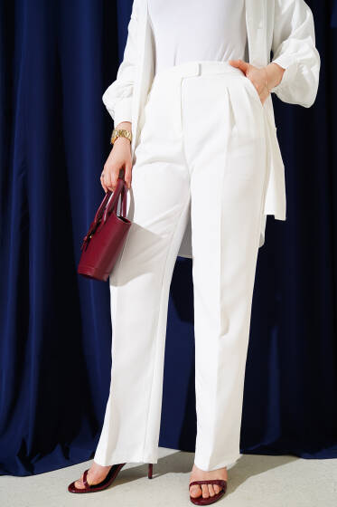 Cırtlı Pileli Bol Paça Pantolon Ekru - Pantolon