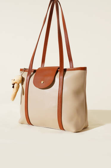 Çıtçıt Detaylı Ayıcıklı Kol Çanta Latte - Kol Çantası