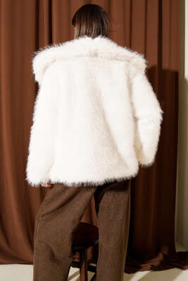 Çıtçıt Düğmeli Kürk Mont Ekru - Kadın Giyim Modelleri