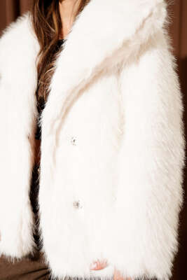 Çıtçıt Düğmeli Kürk Mont Ekru - Kadın Giyim Modelleri