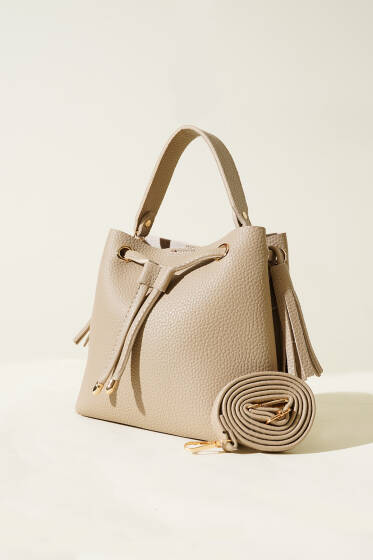 Çıtçıt Düğmeli Püsküllü Çanta Bej - Kol Çantası