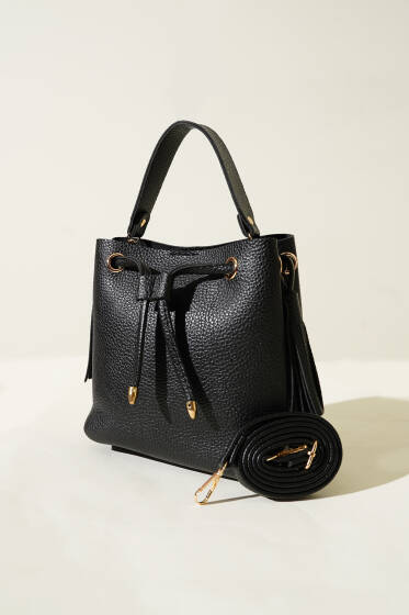 Çıtçıt Düğmeli Püsküllü Çanta Siyah - Kol Çantası