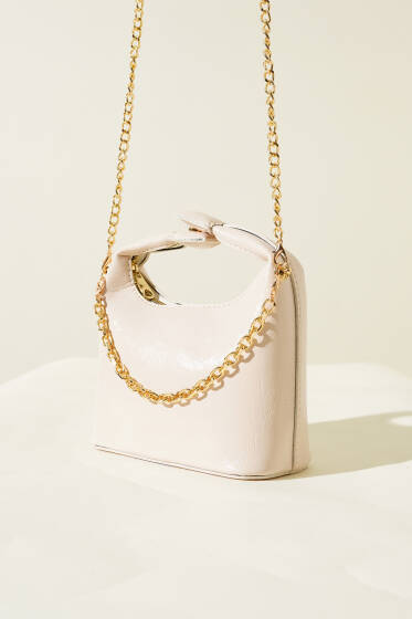 Çıtçıt Kulplu Zincir Askılı Rugan Çanta Krem - Kol Çantası