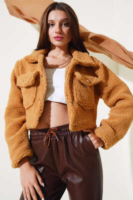 Çıtçıtlı Cepli Kısa Buklet Ceket Camel - Kadın Giyim Modelleri