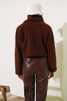 Çıtçıtlı Cepli Kısa Buklet Ceket Kahve - Kadın Giyim Modelleri