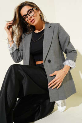 Çizgi Astarlı Düğmeli Blazer Ceket Füme - Kadın Giyim Modelleri