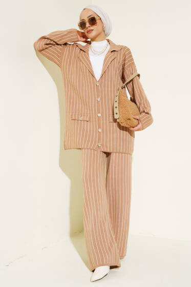 Çizgi Ceketli Triko İkili Takım Latte - Triko