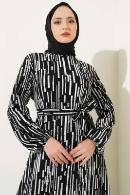 Çizgi Desen Volanlı Kuşaklı Elbise Siyah - Tesettür Elbise