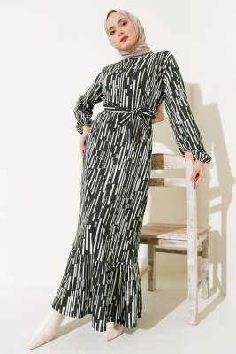 Çizgi Desen Volanlı Kuşaklı Elbise Yeşil - Tesettür Elbise