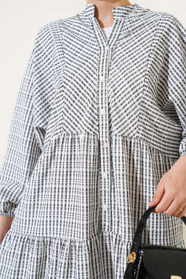 Çizgi Desenli Katlı Elbise Siyah - Tesettür Elbise