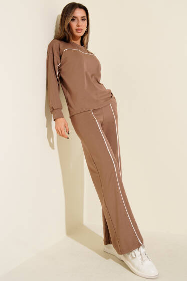 Çizgi Detaylı Bisiklet Yaka İkili Takım Kahve - Kadın Giyim Modelleri