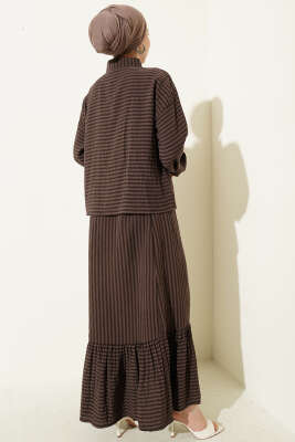 Çizgi Detaylı Etekli İkili Takım Kahve - İkili Takım