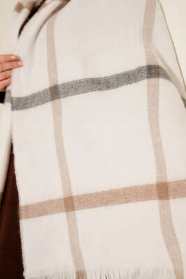 Çizgi Detaylı Omuz Şalı Ekru - Omuz Şalı