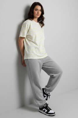 Çizgi detaylı Oversize T-shirt Sarı - Kadın Giyim Modelleri