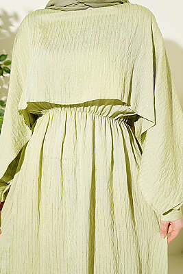 Çizgi Dikişli Bel Lastikli Pelerinli Elbise Çağla Yeşili - Elbise