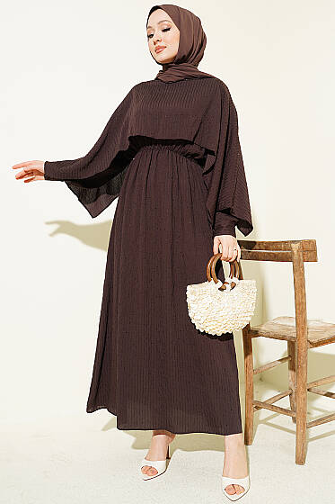 Çizgi Dikişli Bel Lastikli Pelerinli Elbise Kahve - Elbise