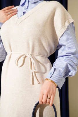 Çizgi Gömlek Garnili Triko Elbise Bej - Elbise