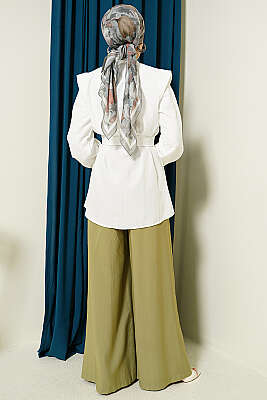 Çizgi Kabartmalı Taş Düğmeli Gömlek Ekru - Gömlek