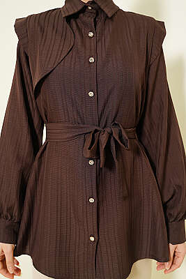 Çizgi Kabartmalı Taş Düğmeli Gömlek Kahve - Gömlek