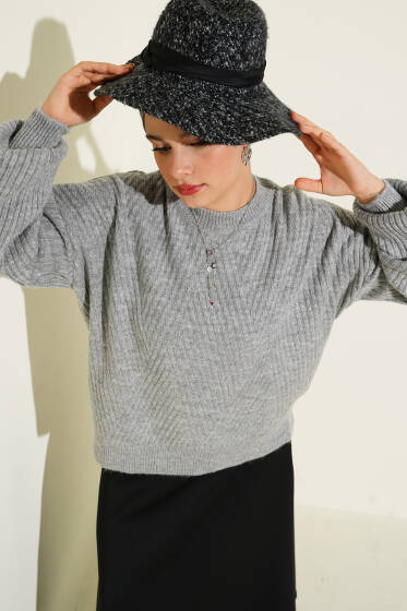 Çizgi Kabartmalı Triko Kazak Gri - Triko Kazak