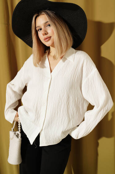 Çizgi Kabartmalı V Yaka Gömlek Beyaz - Kadın Giyim Modelleri