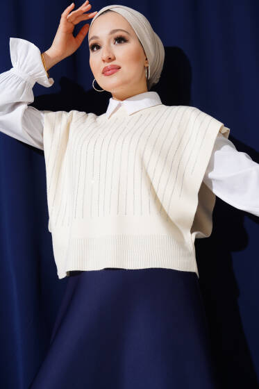 Çizgi Taşlı Kısa Triko Süveter Bej - Triko