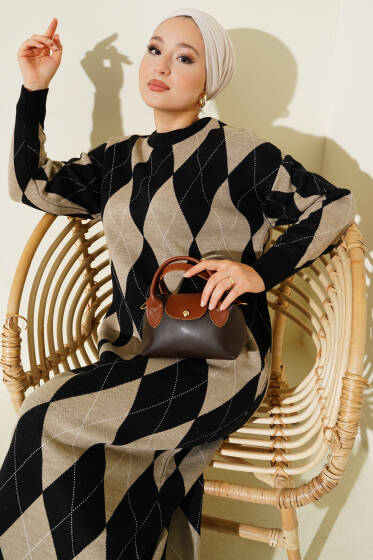 Çizgili Baklava Desenli Triko Elbise Siyah - Elbise