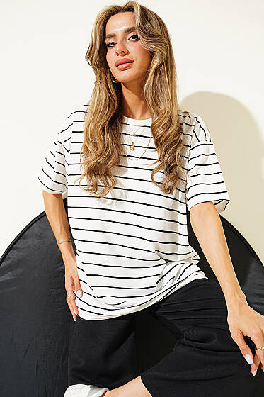 Çizgili Basic Oversize T-shirt Beyaz - Kadın Giyim Modelleri
