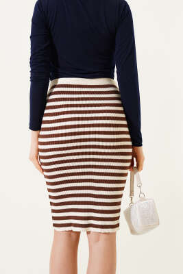 Çizgili Bel Lastikli Triko Midi Etek Bej - Kadın Giyim Modelleri