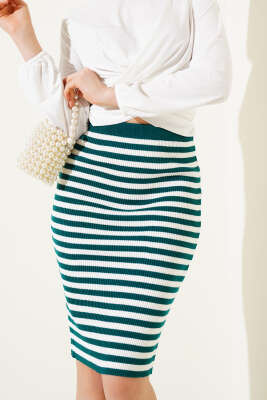 Çizgili Bel Lastikli Triko Midi Etek Zümrüt - Kadın Giyim Modelleri